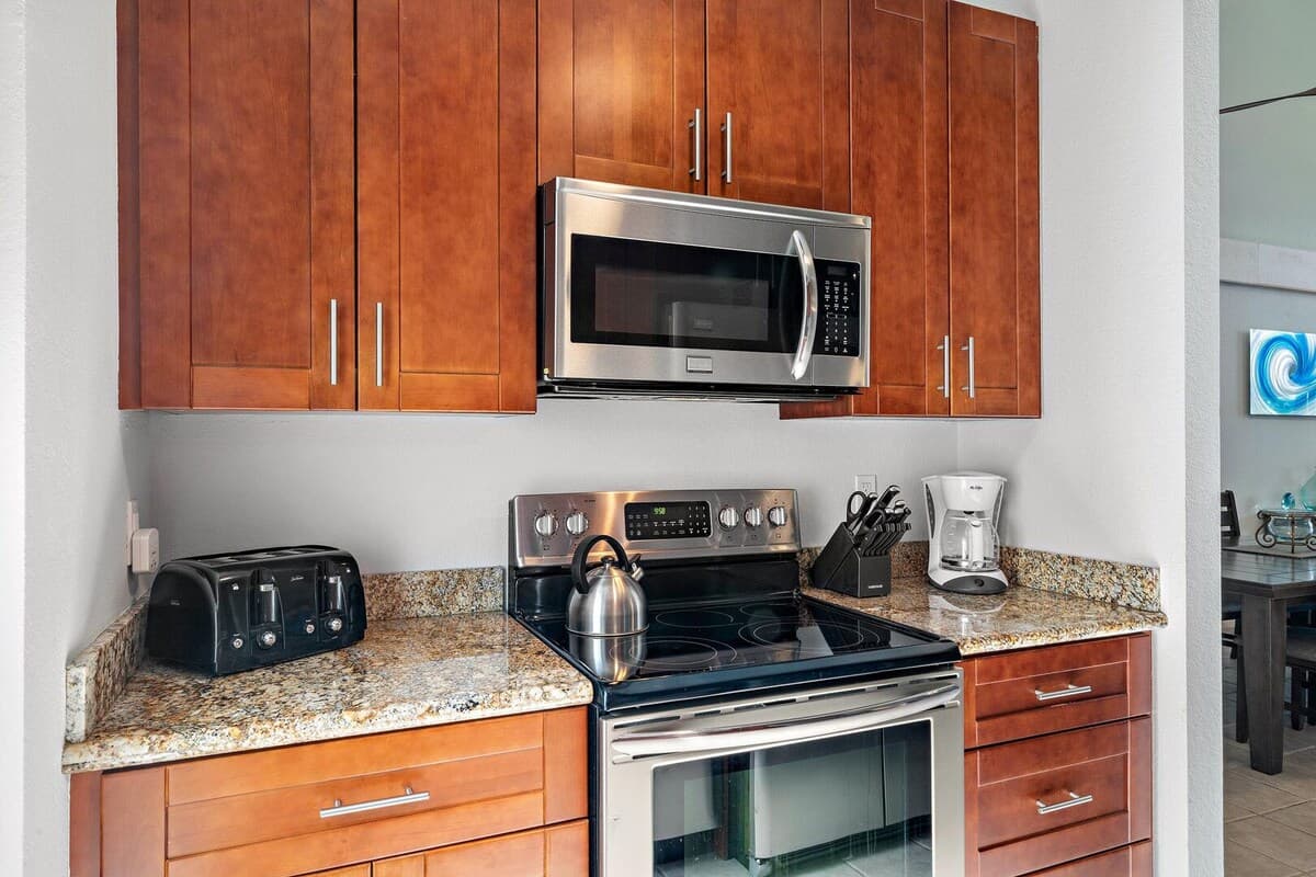 Condo in Kihei · ★4.89 · 3 bedrooms · 4 beds · 3 baths - Photo 3