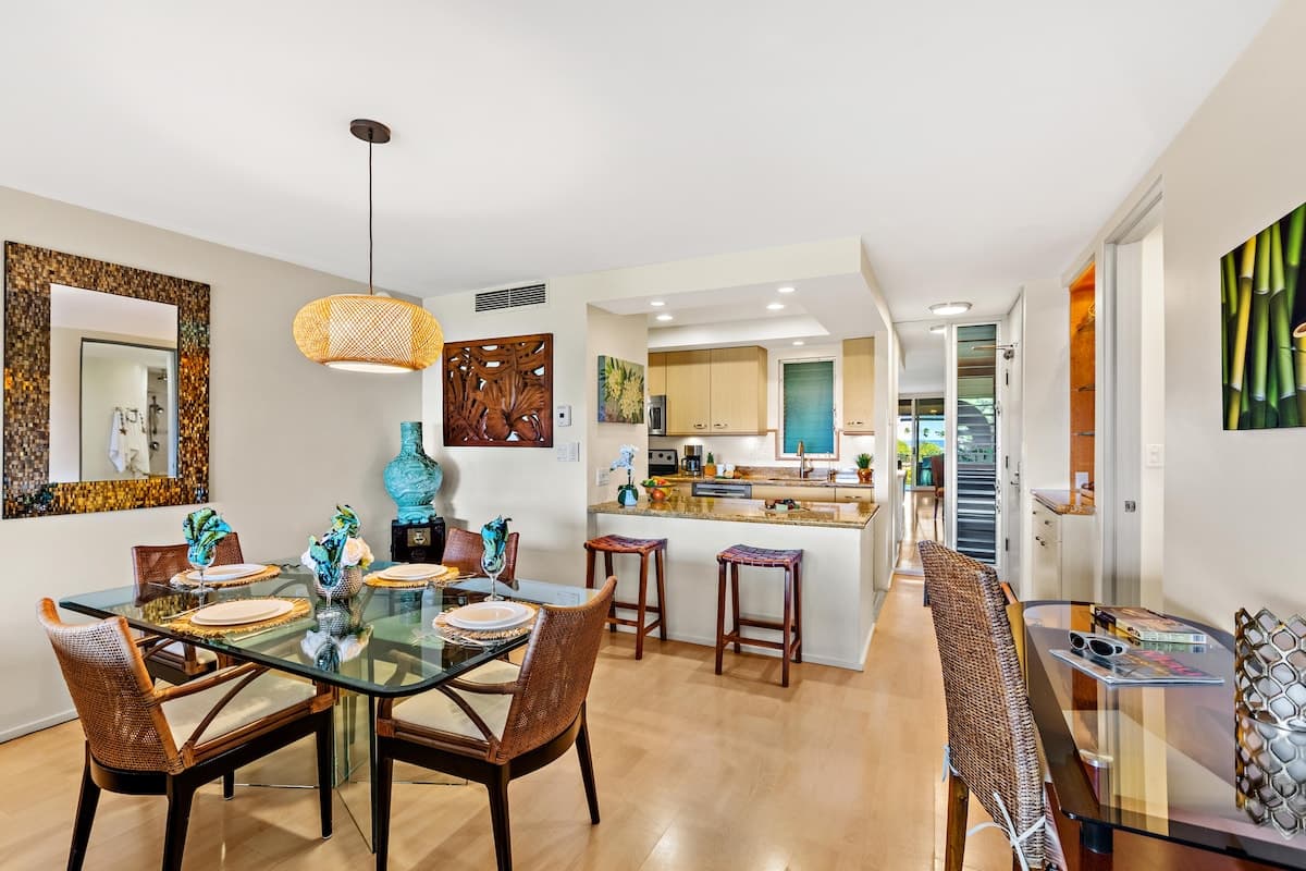 Condo in Kaanapali · ★4.61 · 1 bedroom · 2 beds · 1 bath - Photo 4