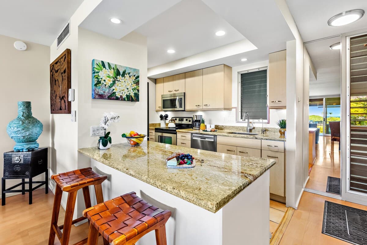 Condo in Kaanapali · ★4.61 · 1 bedroom · 2 beds · 1 bath - Photo 5