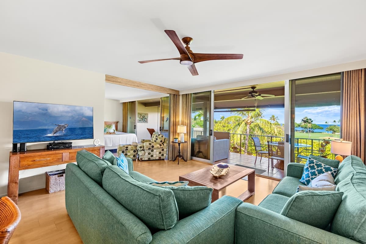 Condo in Kaanapali · ★4.61 · 1 bedroom · 2 beds · 1 bath - Photo 3