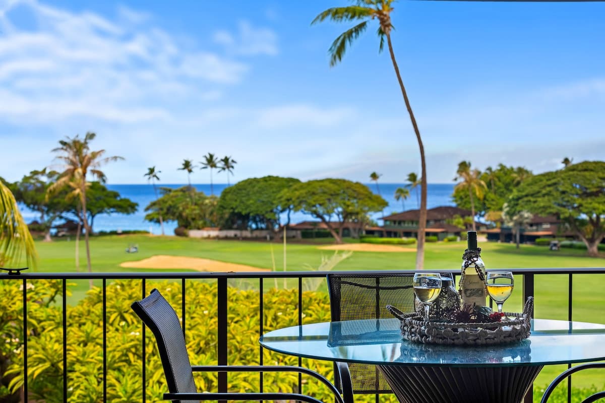 Condo in Kaanapali · ★4.61 · 1 bedroom · 2 beds · 1 bath - Photo 1
