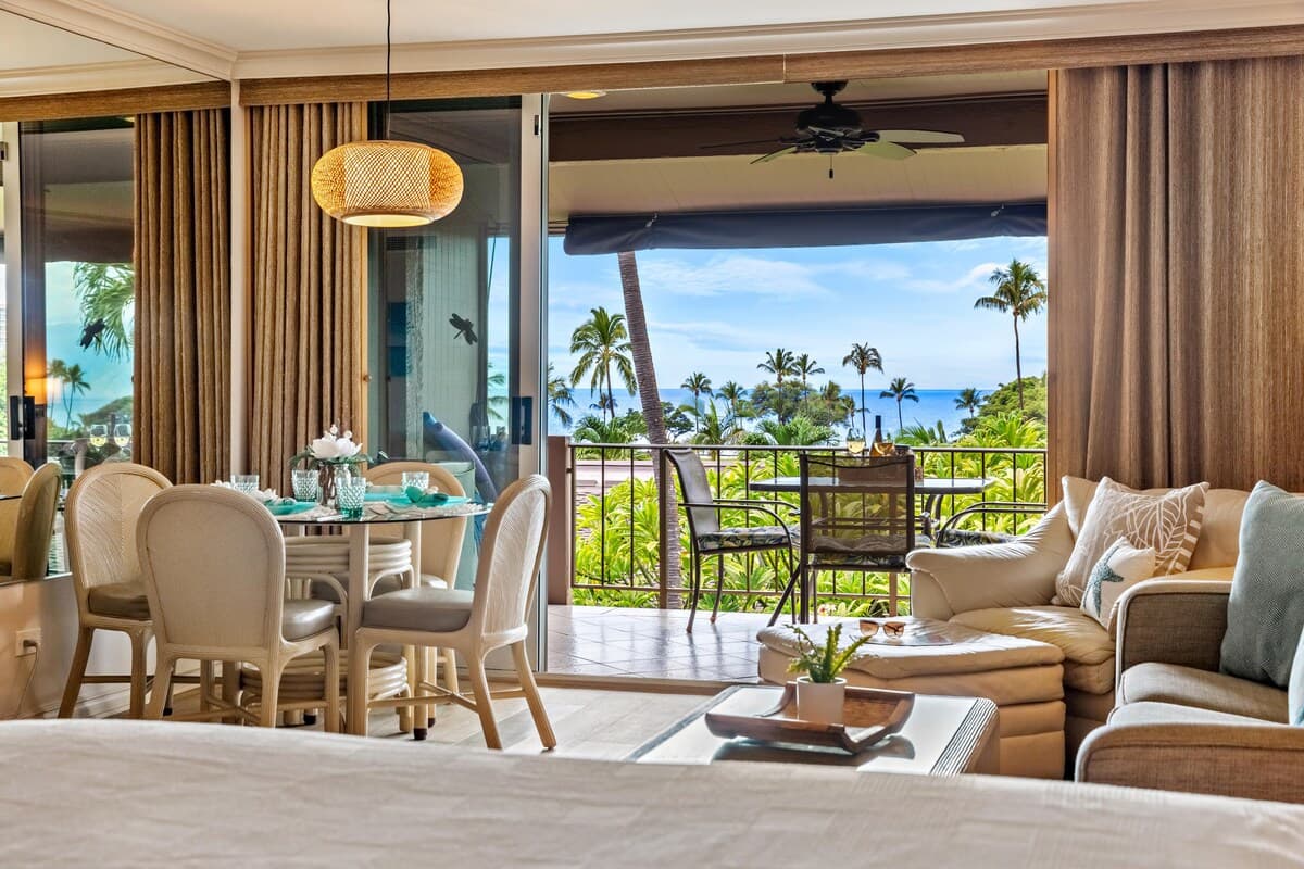 Top Flr OV, Golf Cart, Beach Cabana, Jacuzzi, Pool - Photo 2