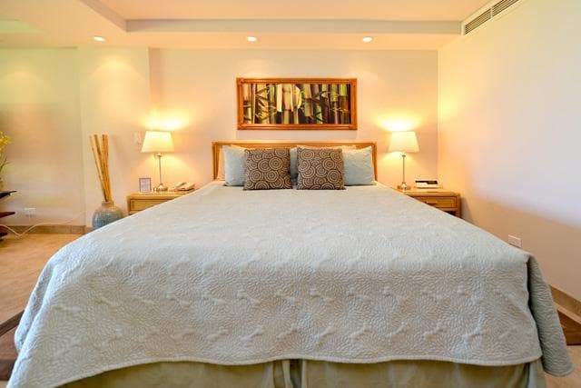 Home in Kaanapali · ★4.86 · Studio · 1 bed · 1 bath - Photo 3