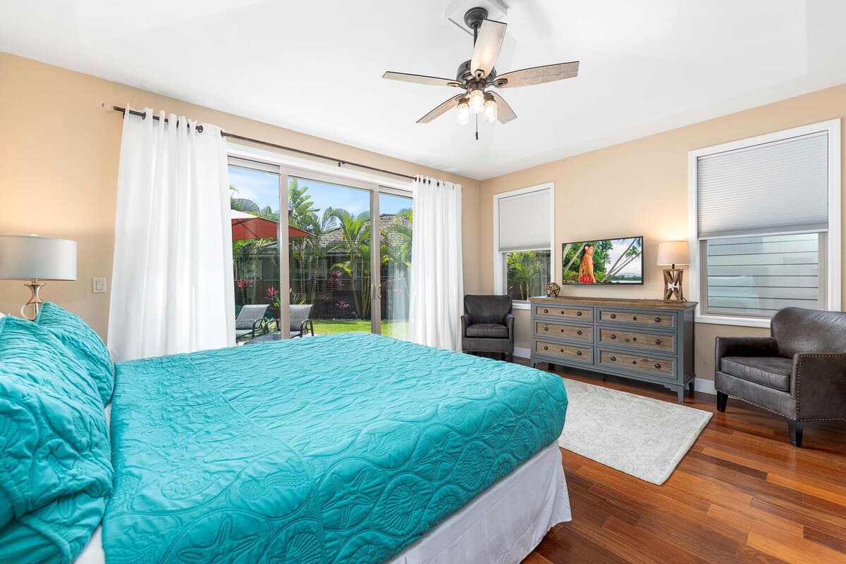 Home in Kailua-Kona · ★4.89 · 3 bedrooms · 3 beds · 3 baths - Photo 3