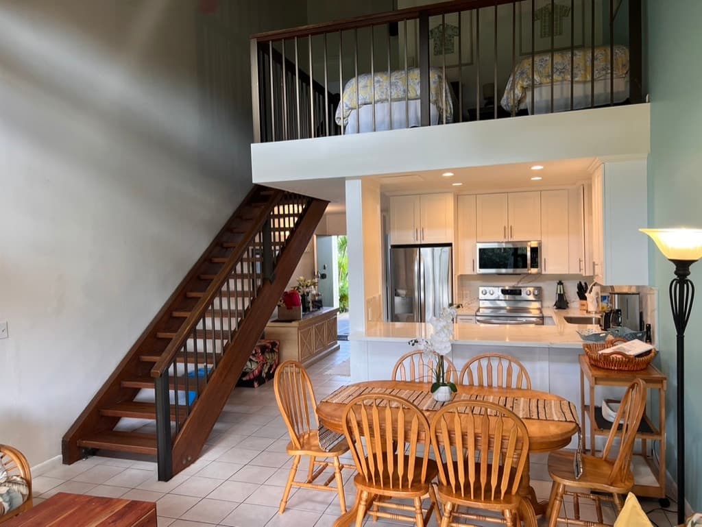 Condo in Kahuku · ★4.82 · 2 bedrooms · 4 beds · 2 shared baths - Photo 3