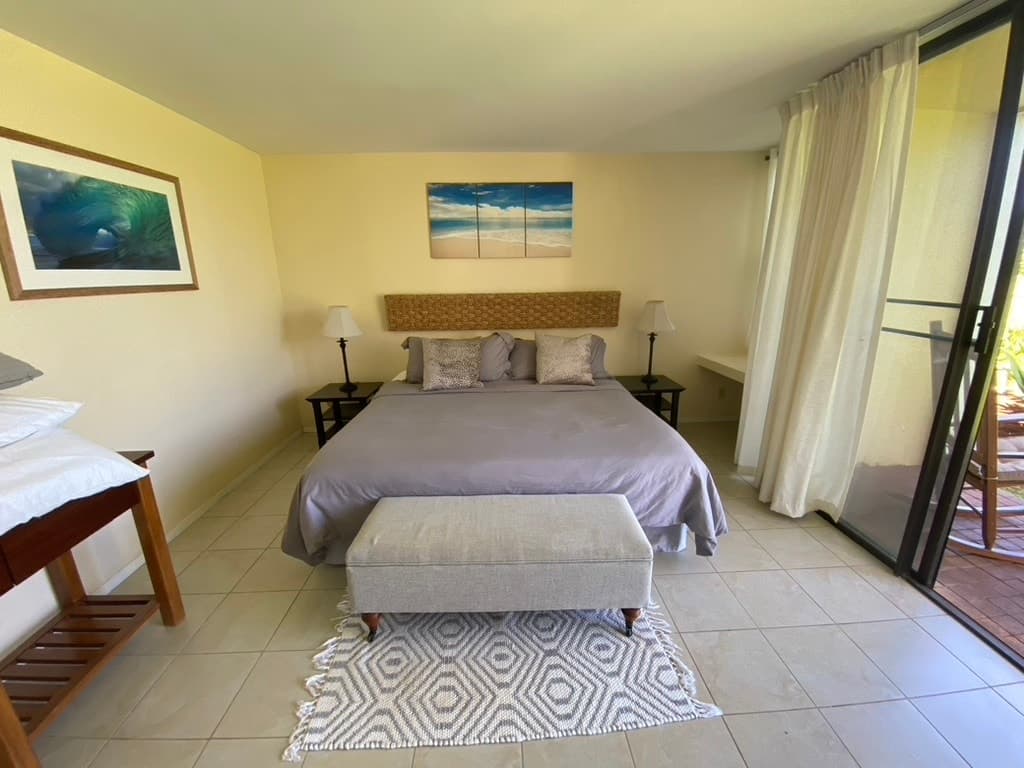 Condo in Kahuku · ★4.71 · 1 bedroom · 2 beds · 1 shared bath - Photo 4