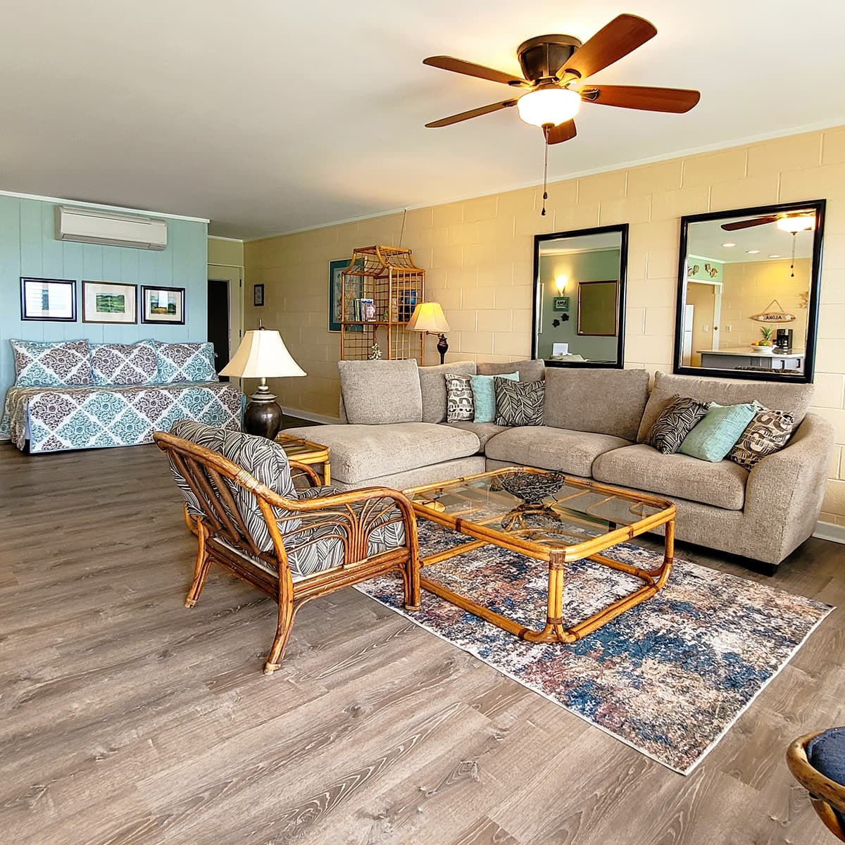 Condo in Lahaina · ★4.84 · 2 bedrooms · 4 beds · 1 bath - Photo 2