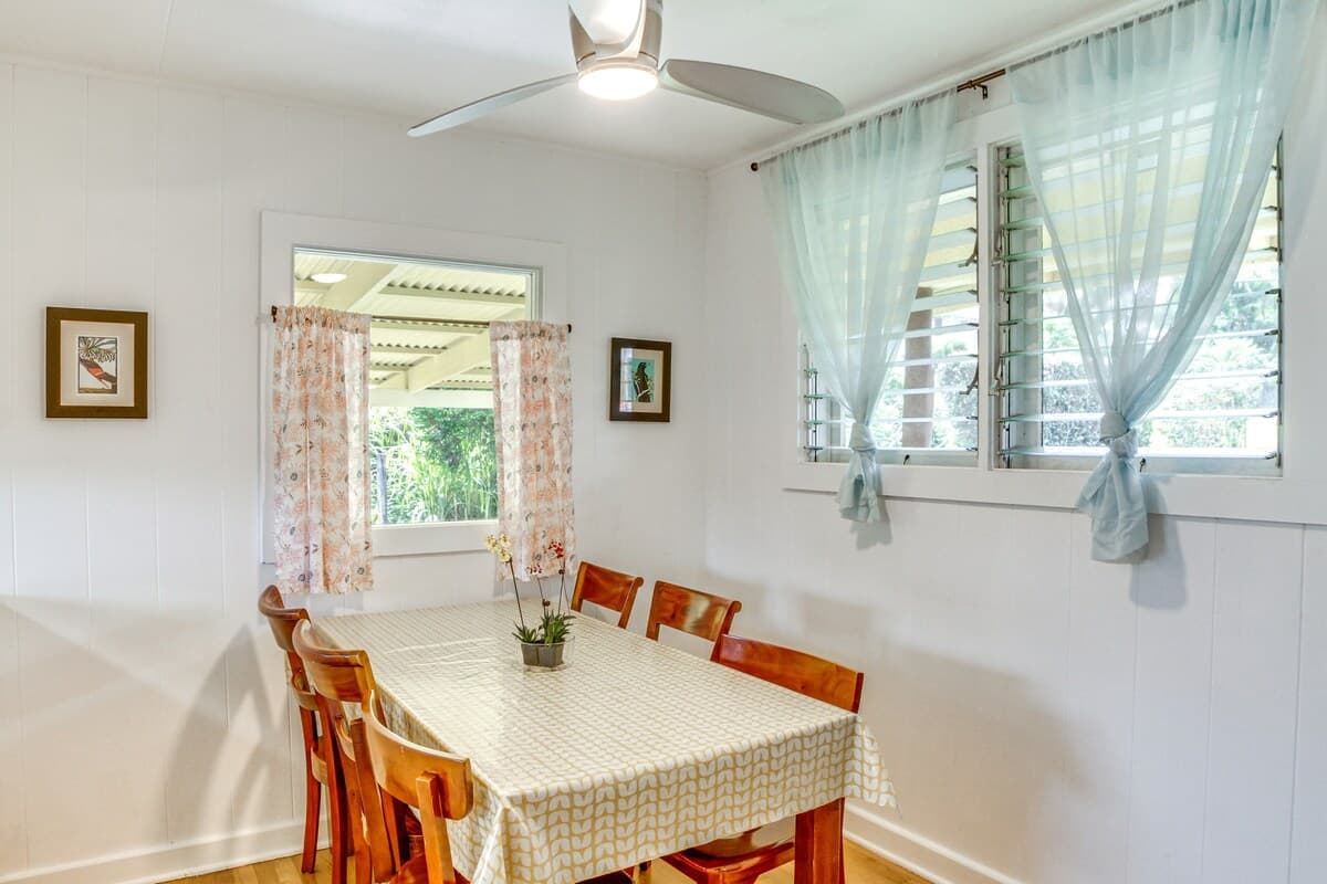 Home in Hilo · ★4.66 · 3 bedrooms · 3 beds · 2 shared baths - Photo 5