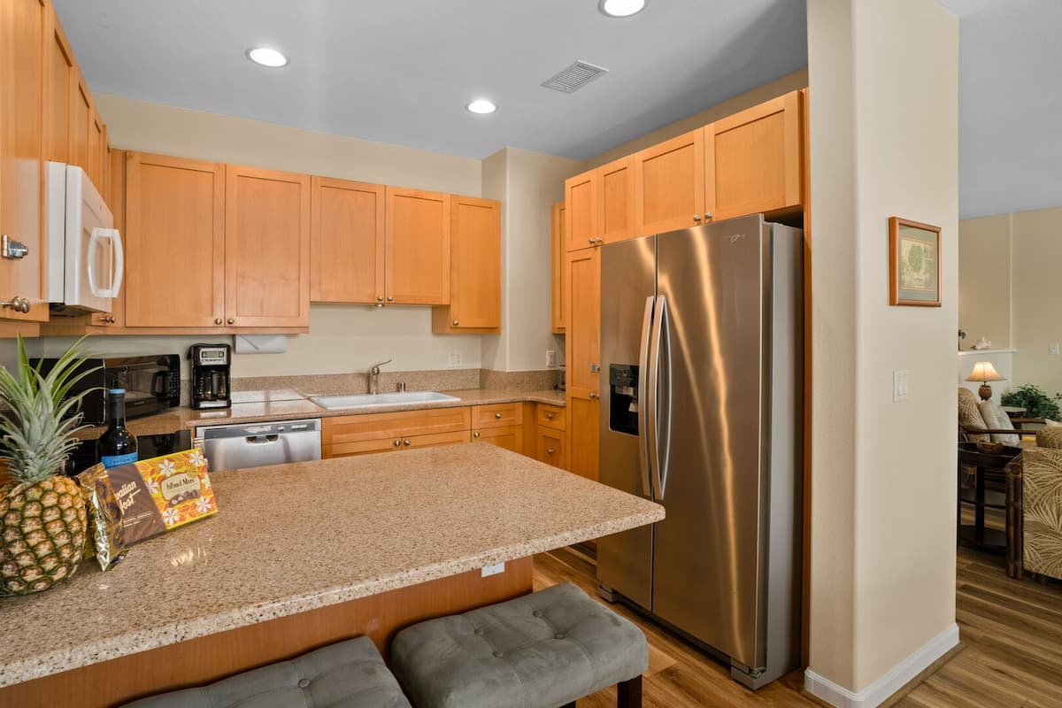 Townhouse in Princeville · ★4.88 · 3 bedrooms · 3 beds · 2.5 baths - Photo 3