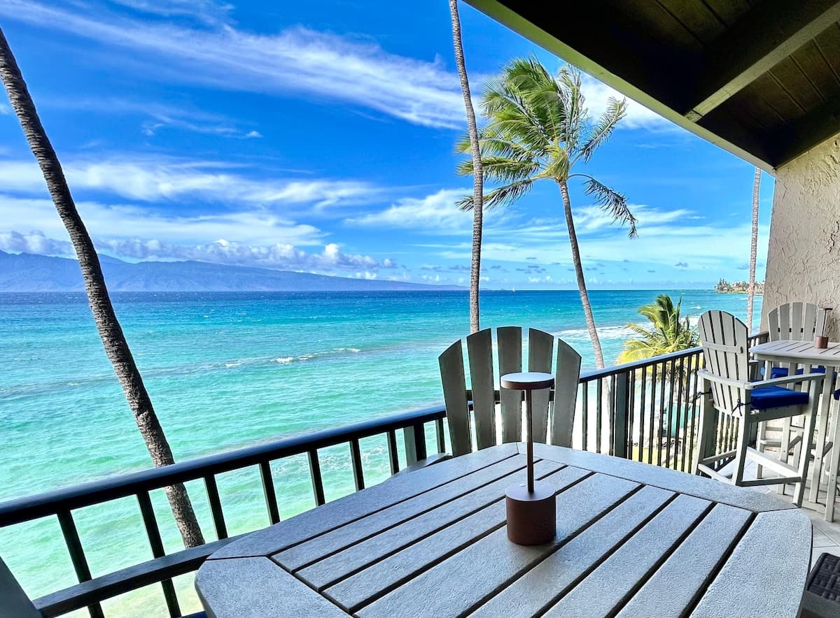 Condo in Lahaina · ★4.93 · 3 bedrooms · 4 beds · 3 private baths - Photo 1