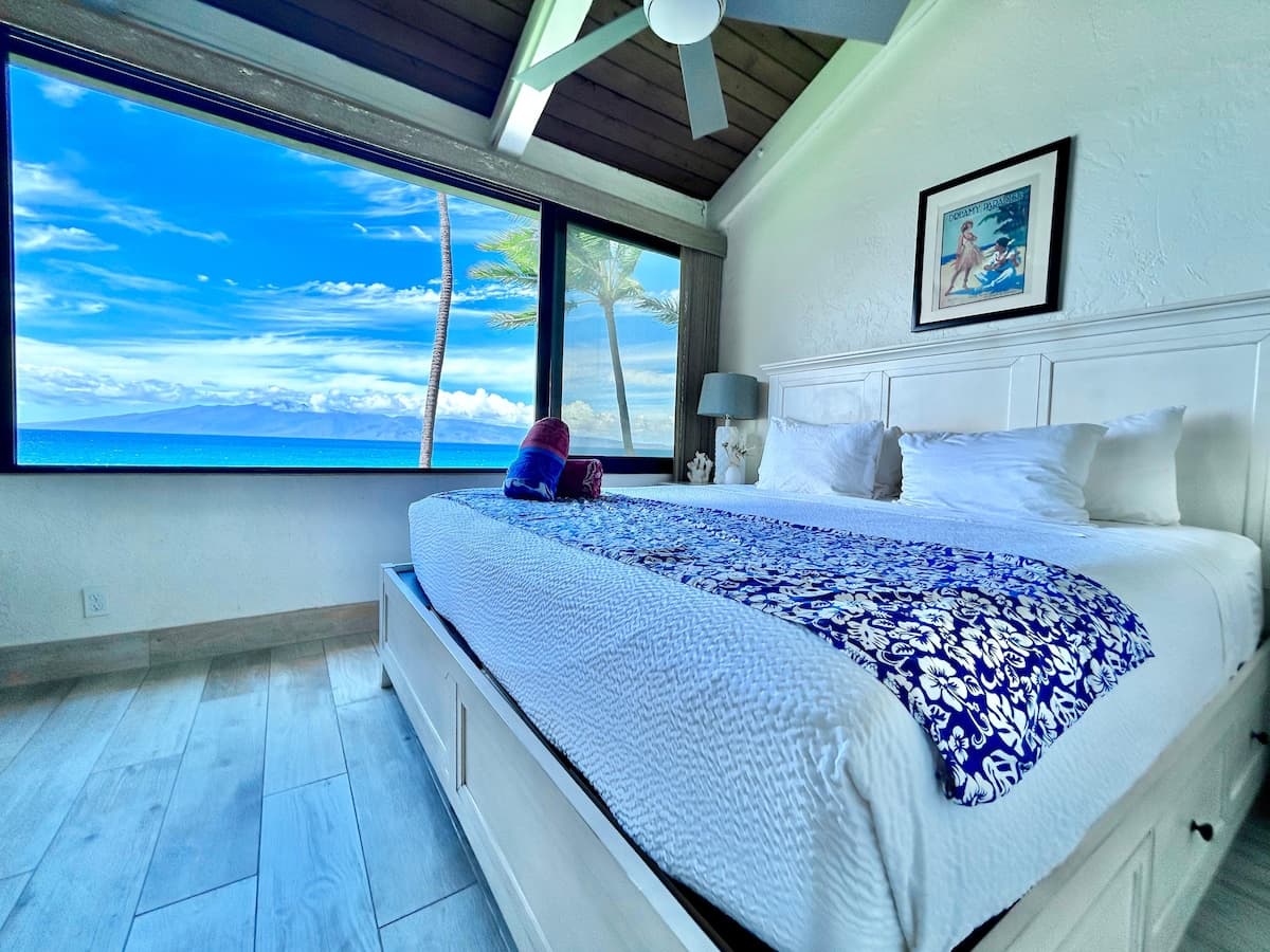 Condo in Lahaina · ★4.93 · 3 bedrooms · 4 beds · 3 private baths - Photo 4