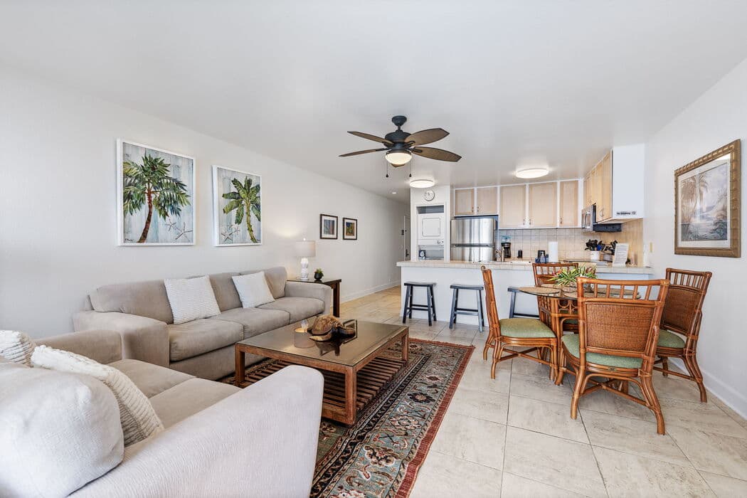 Condo in Kailua-Kona · ★4.33 · 2 bedrooms · 3 beds · 2 baths - Photo 4