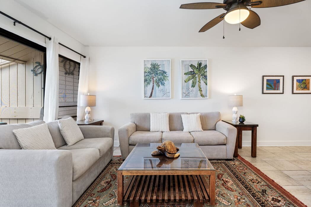 Condo in Kailua-Kona · ★4.33 · 2 bedrooms · 3 beds · 2 baths - Photo 3
