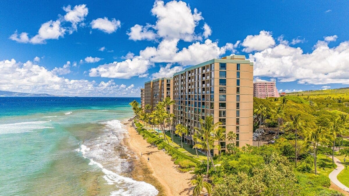 Condo in Lahaina · ★4.87 · 1 bedroom · 1 bed · 1 bath - Photo 5
