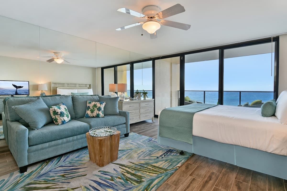 Condo in Lahaina · ★4.87 · 1 bedroom · 1 bed · 1 bath - Photo 2