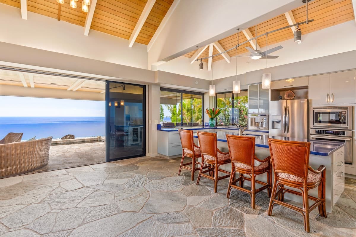 Home in Kailua-Kona · ★4.66 · 4 bedrooms · 5 beds · 3.5 baths - Photo 3