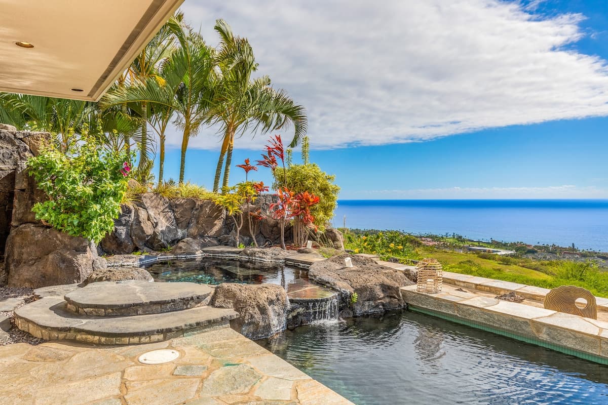 Home in Kailua-Kona · ★4.66 · 4 bedrooms · 5 beds · 3.5 baths - Photo 2