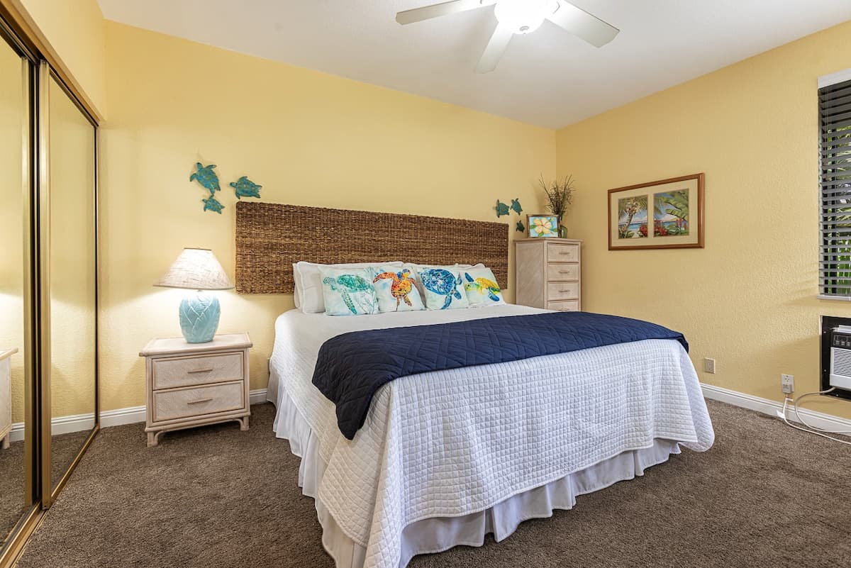Condo in Wailea · ★4.96 · 2 bedrooms · 4 beds · 2 shared baths - Photo 5