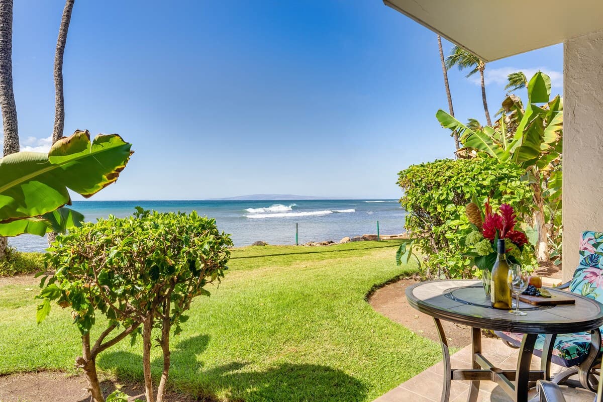 Condo in Wailuku · ★4.69 · 2 bedrooms · 3 beds · 2 shared baths - Photo 2