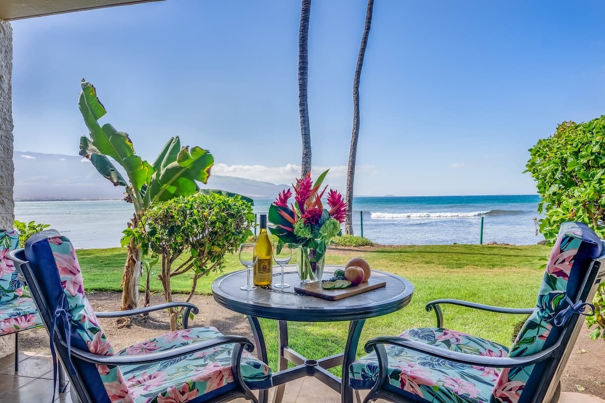 Condo in Wailuku · ★4.69 · 2 bedrooms · 3 beds · 2 shared baths - Photo 1