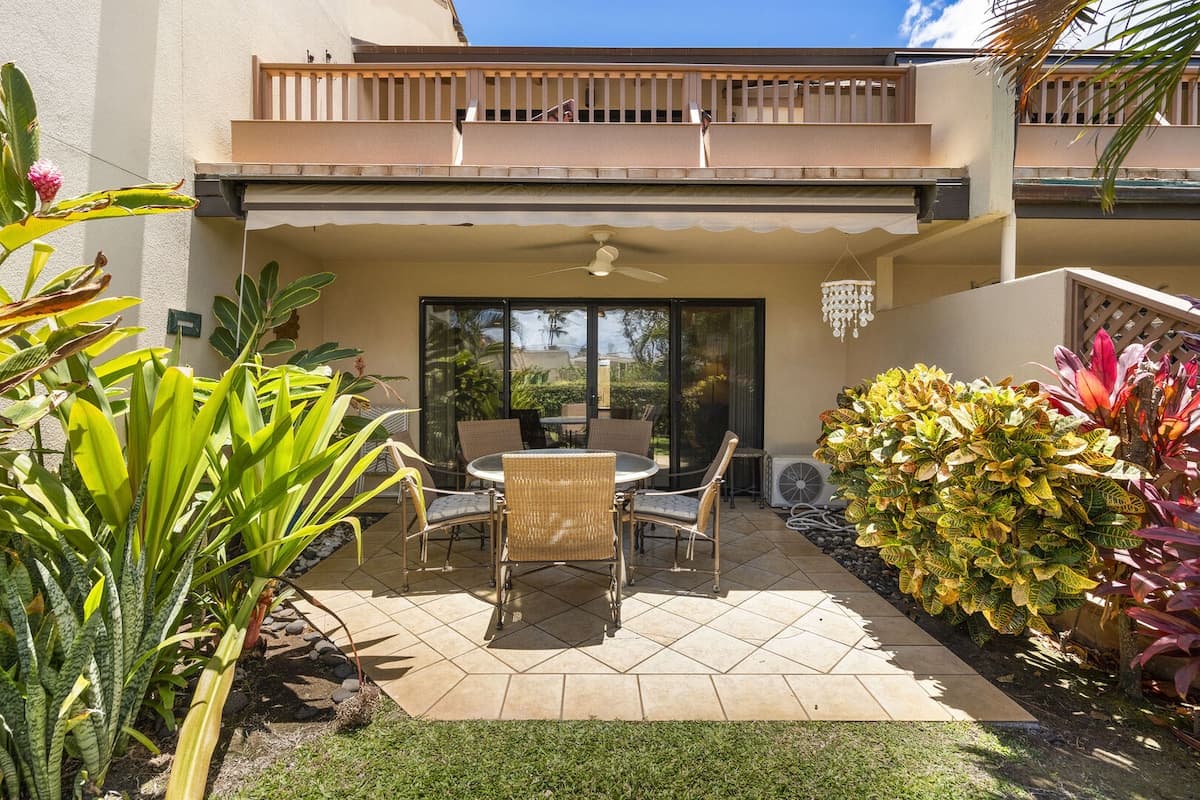 Condo in Kihei · ★4.71 · 1 bedroom · 2 beds · 2 private baths - Photo 4