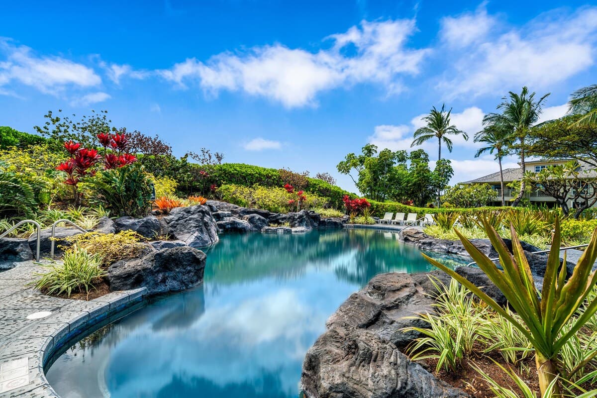 Villa in Waikoloa Village · ★4.8 · 2 bedrooms · 5 beds · 2 baths - Photo 3