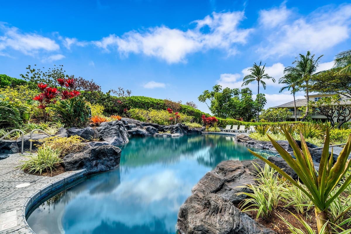 Villa in Waikoloa Village · ★5.0 · 2 bedrooms · 4 beds · 2 baths - Photo 3
