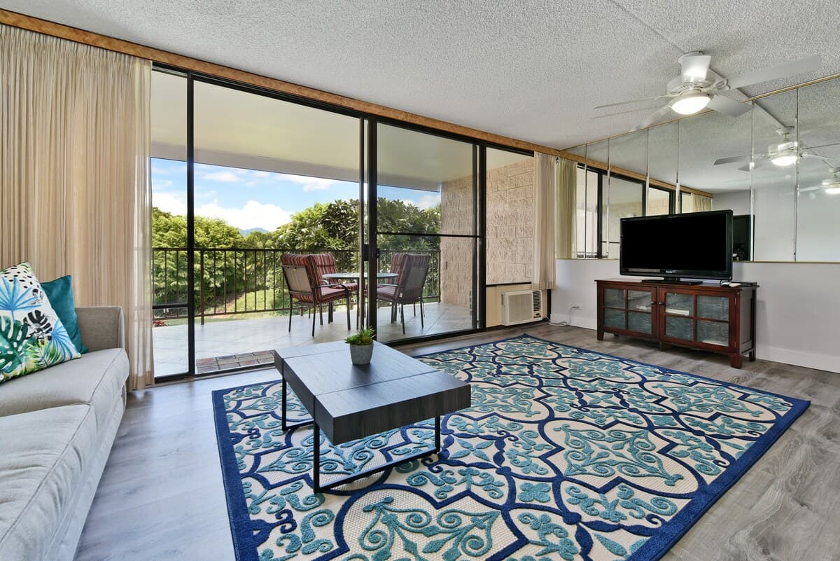 Condo in Kihei · ★4.64 · 1 bedroom · 2 beds · 1 bath - Photo 2