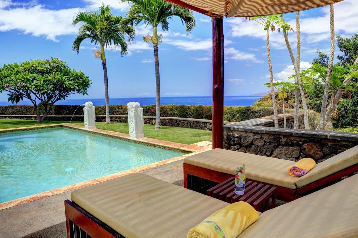 Home in Lahaina · ★4.88 · 2 bedrooms · 3 beds · 2 baths - Photo 4