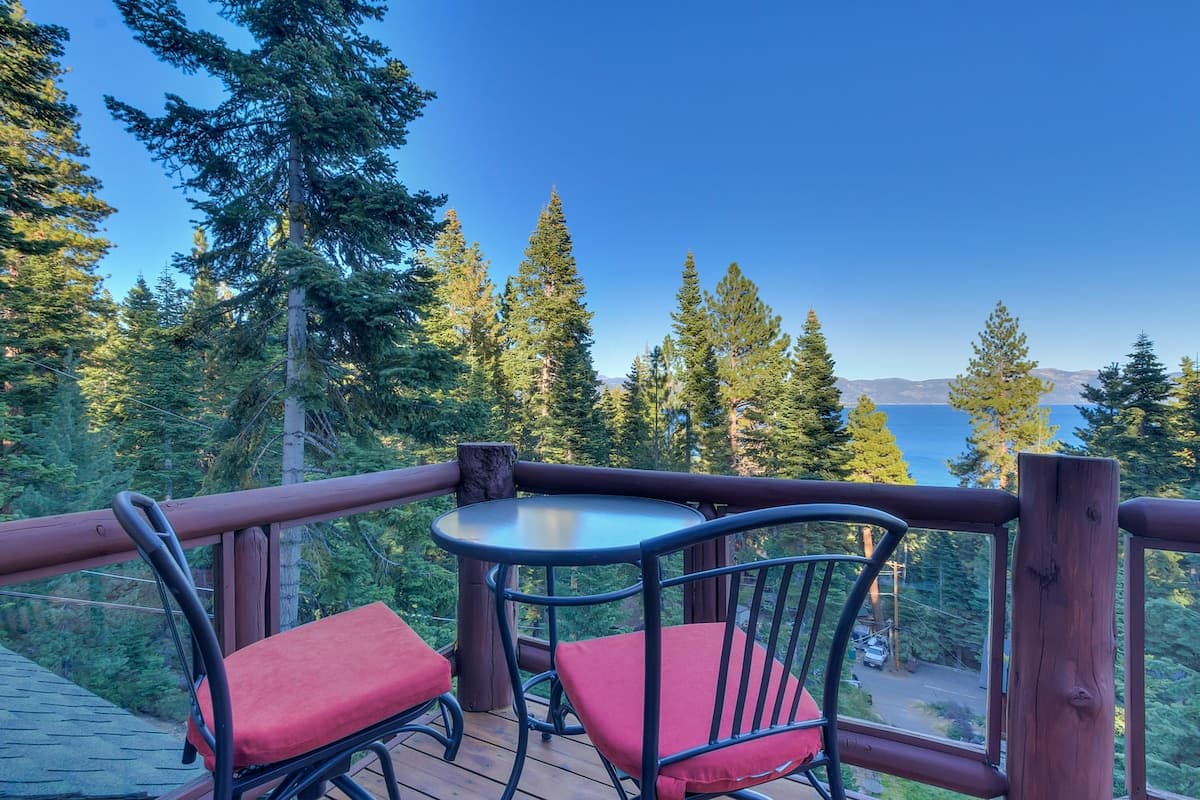 Huckleberry Haven Hot Tub & Lake Views - Photo 1