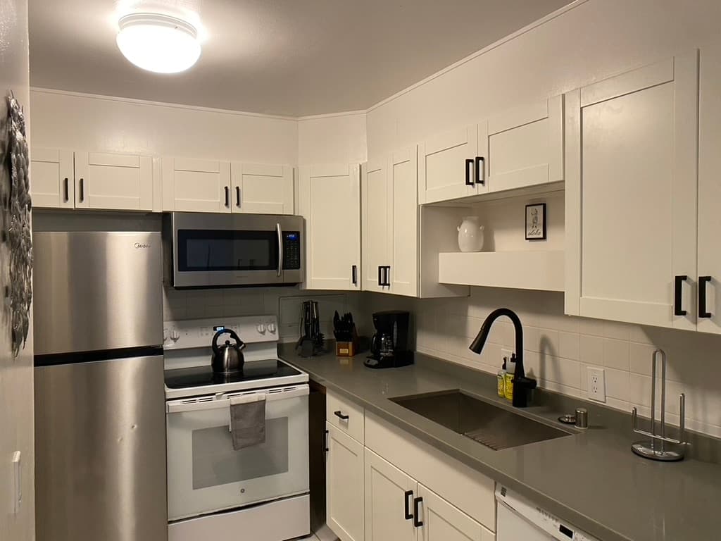 Condo in Kahuku · ★4.55 · 2 bedrooms · 4 beds · 2.5 shared baths - Photo 1