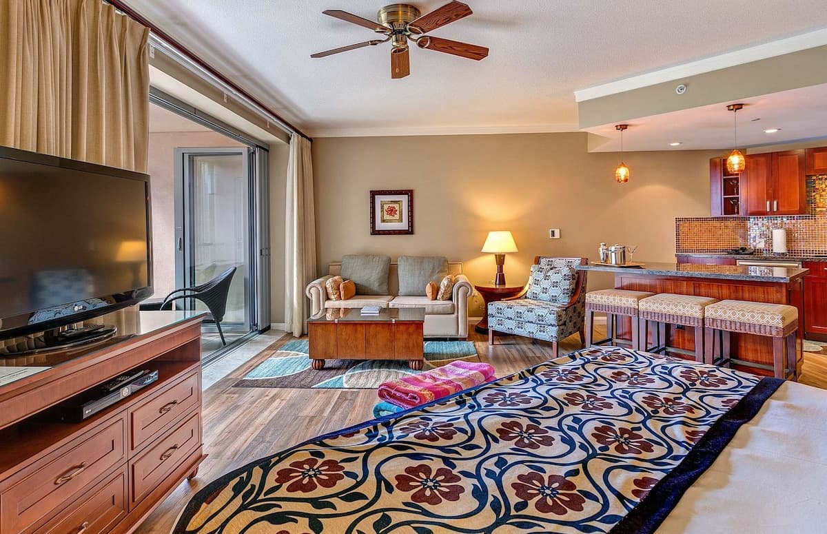 Condo in Lahaina · ★4.93 · Studio · 2 beds · 1 bath - Photo 3