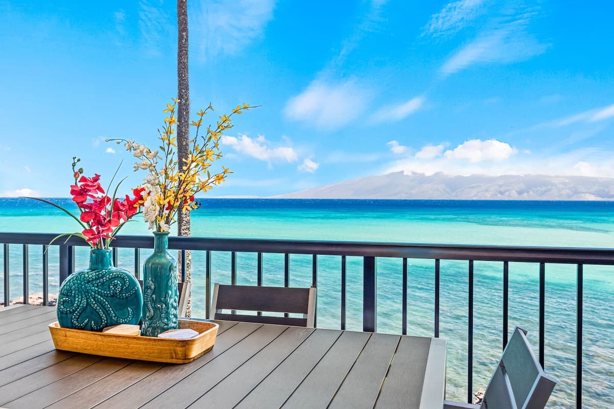 Condo in Lahaina · ★4.71 · 3 bedrooms · 4 beds · 2.5 baths - Photo 1