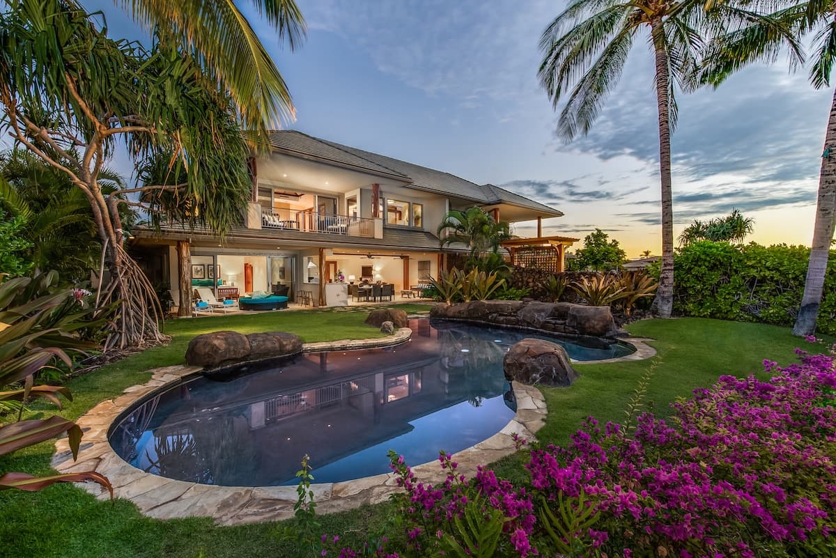 Home in Waimea · ★5.0 · 3 bedrooms · 4 beds · 3.5 baths - Photo 1