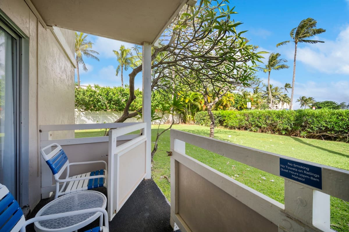 Condo in Kapaa · ★4.74 · 1 bedroom · 2 beds · 1 bath - Photo 4
