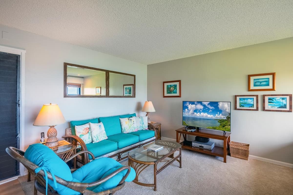 Condo in Princeville · ★4.75 · 1 bedroom · 2 beds · 1 bath - Photo 5