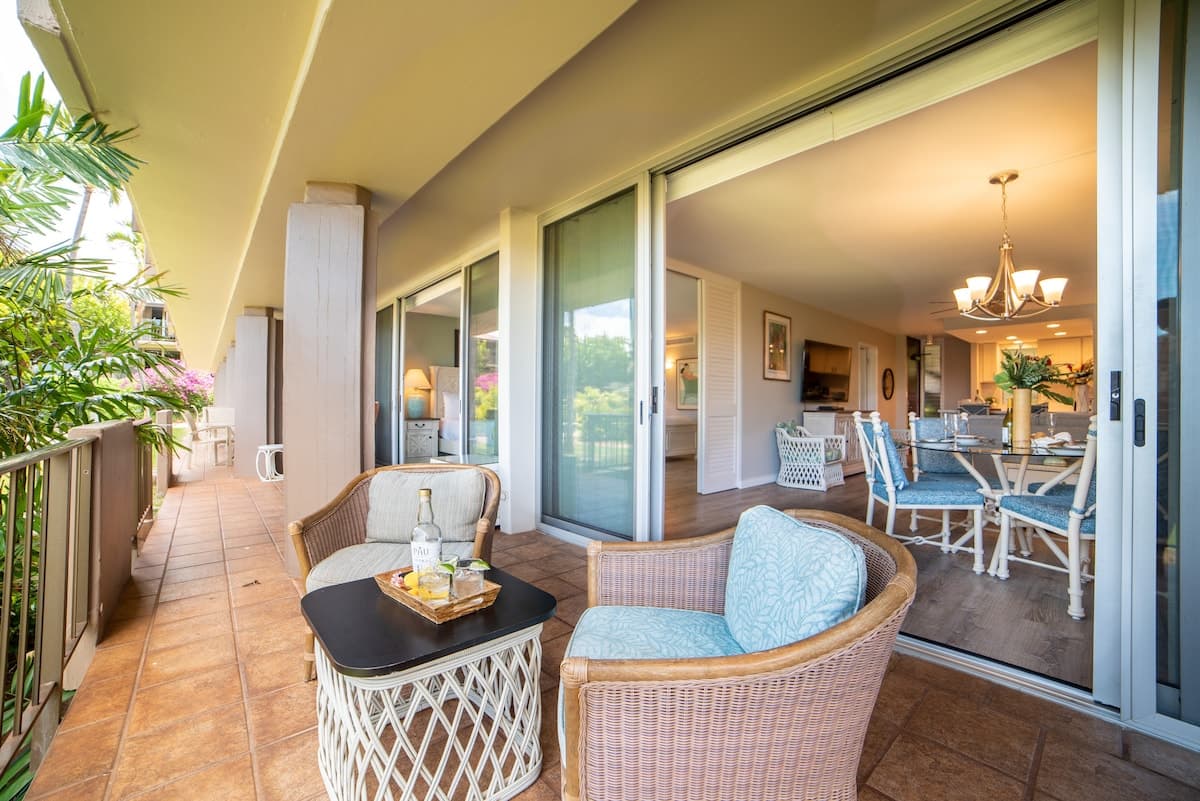 Condo in Lahaina · ★4.58 · 1 bedroom · 3 beds · 1 private bath - Photo 1