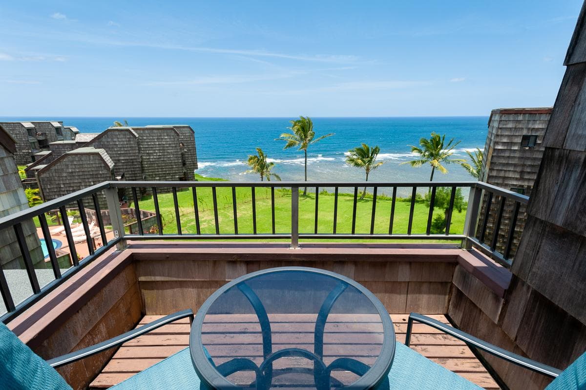 Condo in Princeville · ★4.58 · 1 bedroom · 2 beds · 1 bath - Photo 1
