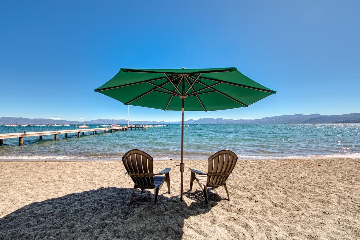 Tahoe Lakeside Townhome with Beach & Pool Access - Photo 2