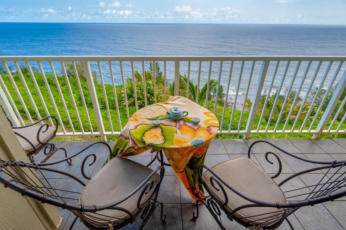 Condo in Princeville · ★4.65 · 2 bedrooms · 3 beds · 2 private baths - Photo 1