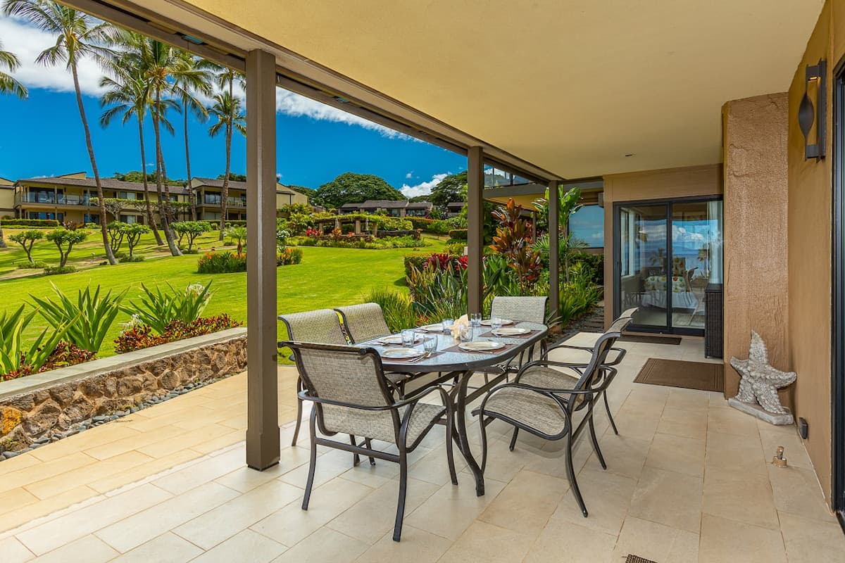 Condo in Kihei · ★4.93 · 2 bedrooms · 3 beds · 2 baths - Photo 5