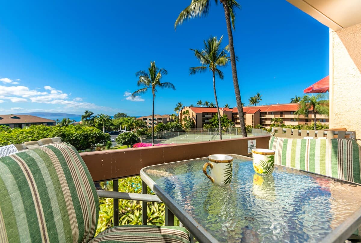 Condo in Kihei · ★4.85 · 1 bedroom · 2 beds · 1 shared bath - Photo 1