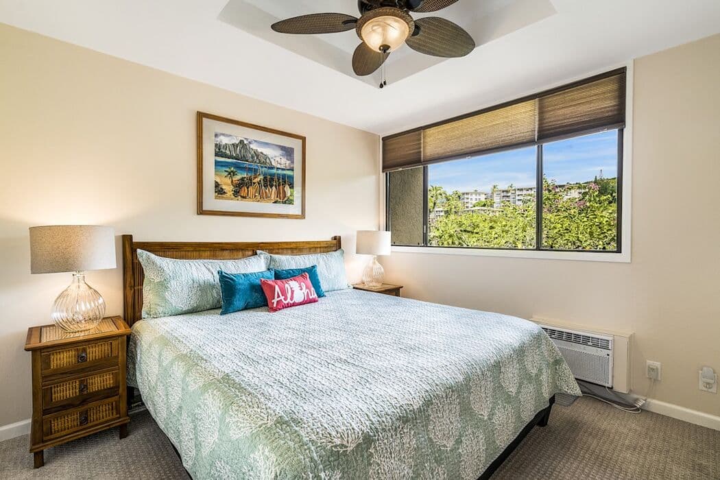 Condo in Kailua-Kona · ★4.73 · 3 bedrooms · 3 beds · 3 baths - Photo 4