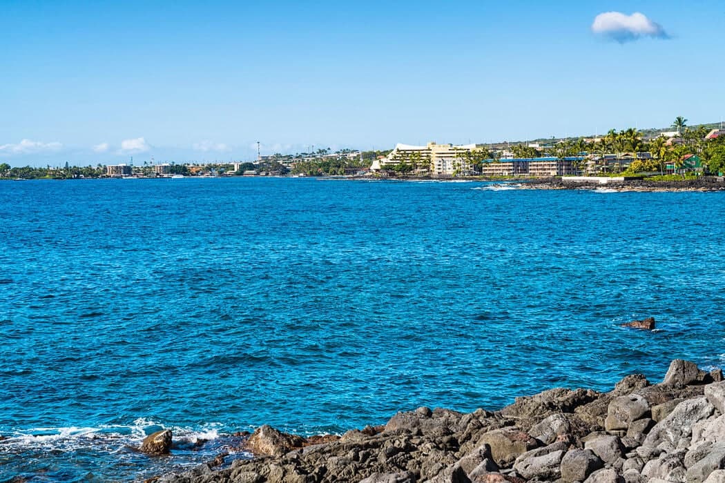 Condo in Kailua-Kona · ★5.0 · 2 bedrooms · 2 beds · 2 baths - Photo 2