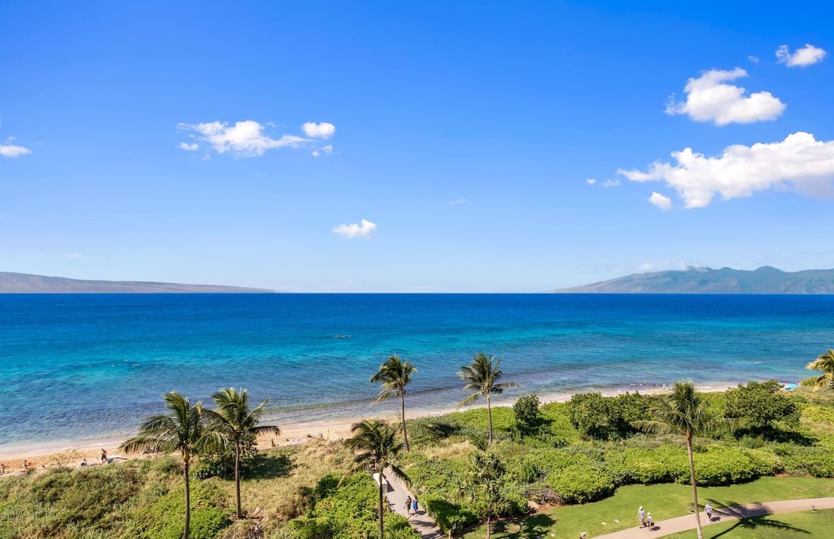 Condo in Lahaina · ★4.67 · 3 bedrooms · 4 beds · 3.5 baths - Photo 3