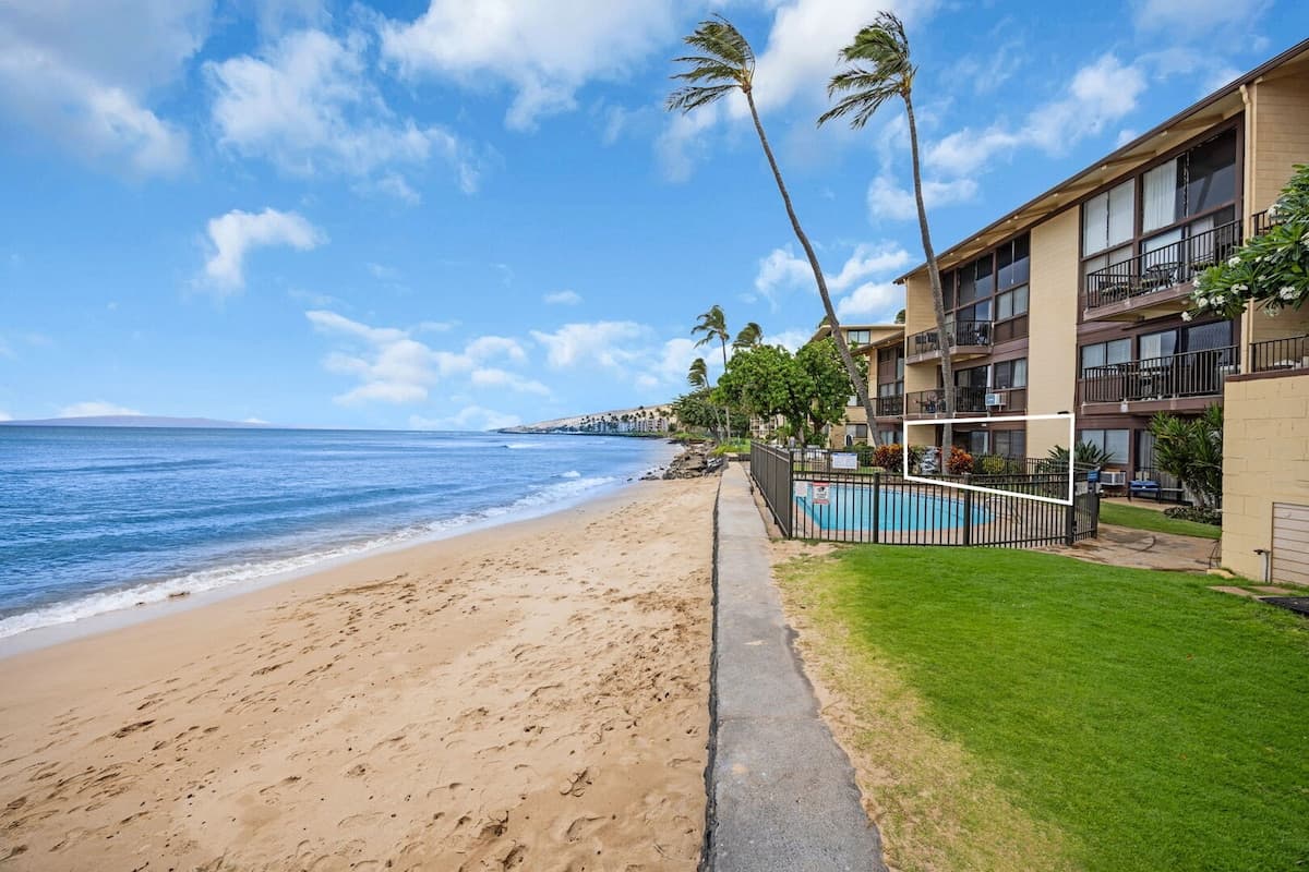 Condo in Maui County · ★4.66 · 1 bedroom · 2 beds · 1 private bath - Photo 1