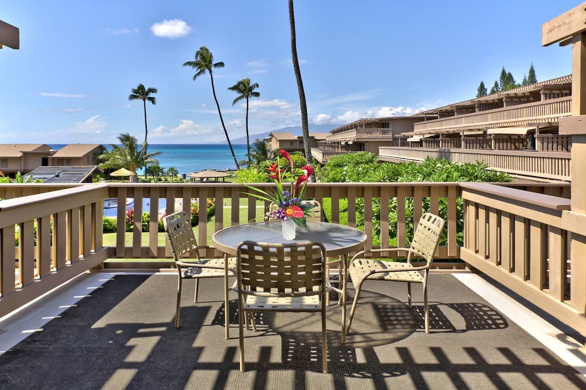 Condo in Lahaina · ★4.43 · 2 bedrooms · 4 beds · 2.5 private baths - Photo 1