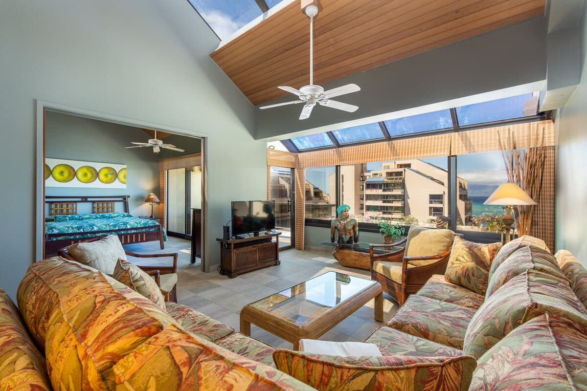 Condo in Lahaina · ★4.89 · 3 bedrooms · 5 beds · 3 private baths - Photo 4