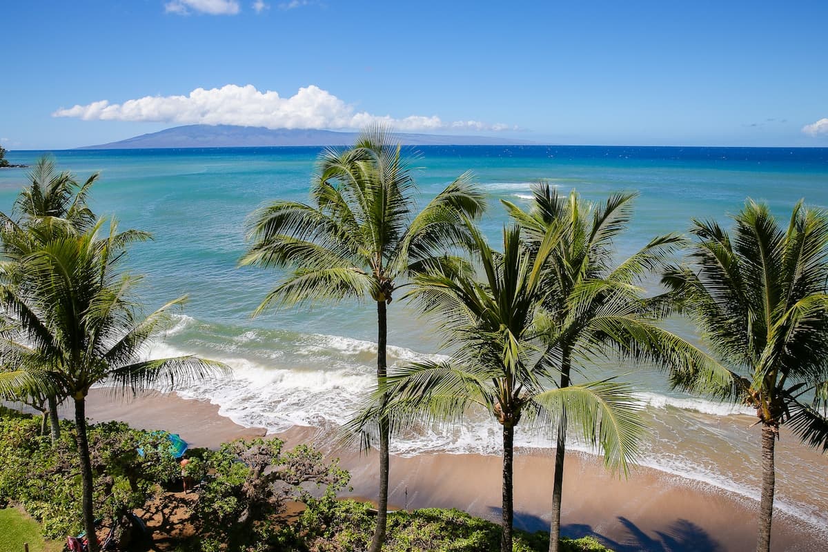 Condo in Lahaina · ★4.29 · 2 bedrooms · 2 beds · 2 baths - Photo 1