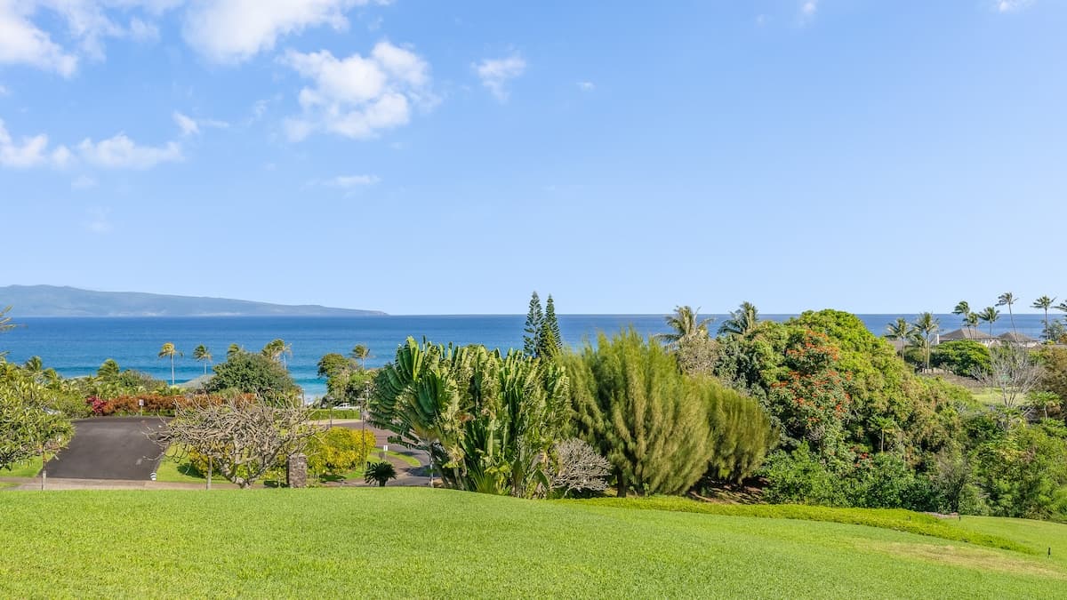 Condo in Lahaina · ★4.79 · 2 bedrooms · 3 beds · 3 private baths - Photo 1